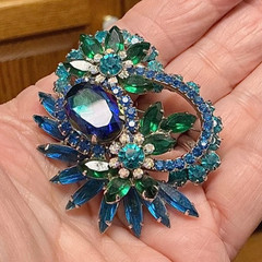 Vintage Juliana D & E Peacock Costume Jewelry Large Cupcake Brooch/Pin
