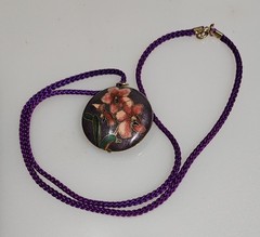 Vtg Large Iris Flowers on Purple Enamel Cloissone Pendant/Cord Necklace 26 in