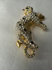 Vintage Rhinestone Leopard Big Cat Green Eyes Gold Tone Grannycore Brooch Pin