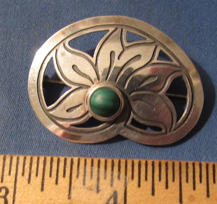 VINTAGE SIGNED STAMAS STERLING SILVER & MALICITE BROOCH PIN 1 3/4 X 1 1/4