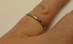 ANTIQUE 18K WHITE GOLD RING,SIZE 6.