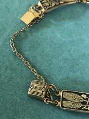 Vintage Wheat Themed Damascene Gold Tone Black Enamel Links Bracelet – 7 Inches