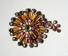 1960’s Flower Brooch Sunburst Pin Sparkly Rhinestone Costume Jewelry Pink Gray