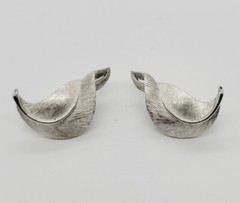 Vintage CROWN TRIFARI Clip Earrings Art Deco Silver Tone Signed 1.25 in estate