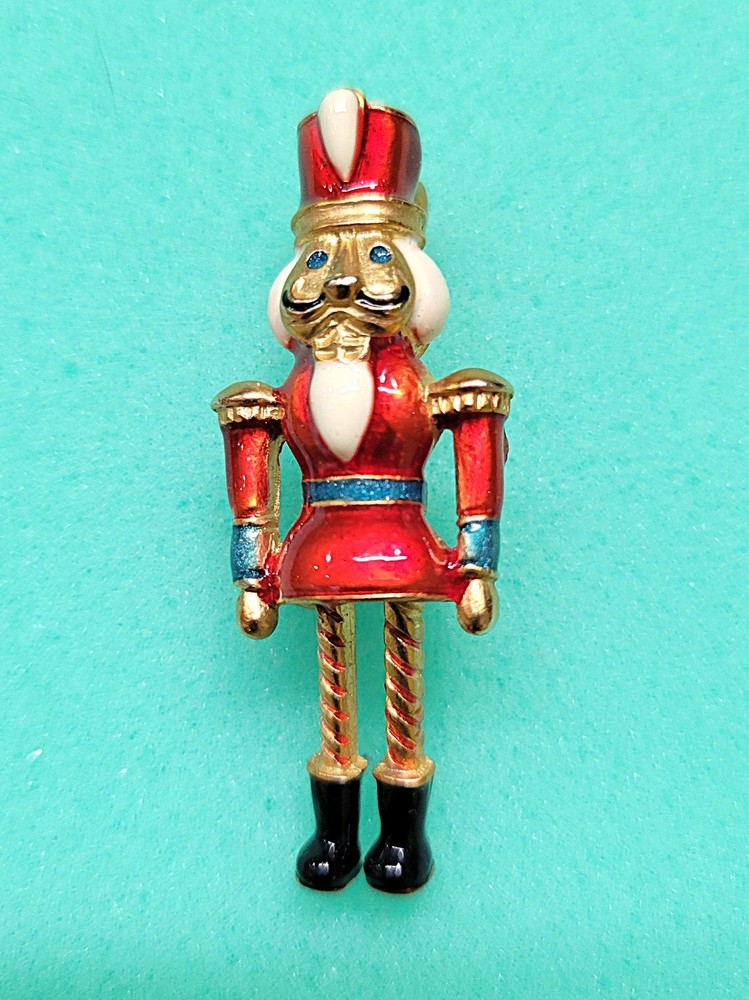VINTAGE VERO ENAMEL CHRISTMAS NUTCRACKER PIN w/ ARTICULATED LEGS – 2 INCH