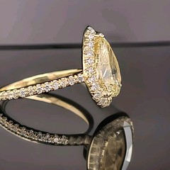 14k Yellow Gold Engagement Ring 2.50CT. Natural Pear cut Yellow Diamond GIA Cert