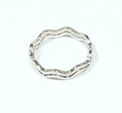 Two Vintage Avon Silver Tone Fashion Waves Stackable Rings Size 7