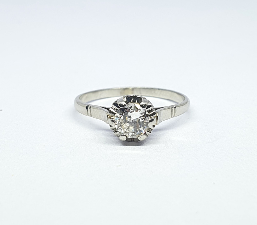 Antique Platinum Solitaire Ring With Natural Diamond – 339