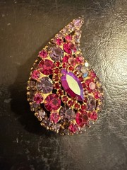 Vintage Paisley Brooch Rhinestone Fuchsia Pink Purple Gold AB MCM Retro Cocktail