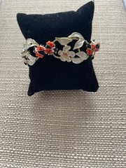 RARE: Vintage Ladybug White Enamel Gold Tone 1960 JOLLE Fashion Bracelet