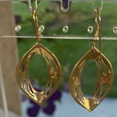 Vintage 1970s Gold Tone Marquise Shape Drop Earrings With Open Center