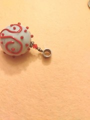 VINTAGE 925 Bale 1.5 Inches Tall Red & White GLASS PENDANT