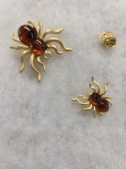Vtg nos gold tone brown lucite Spider Combo Pins