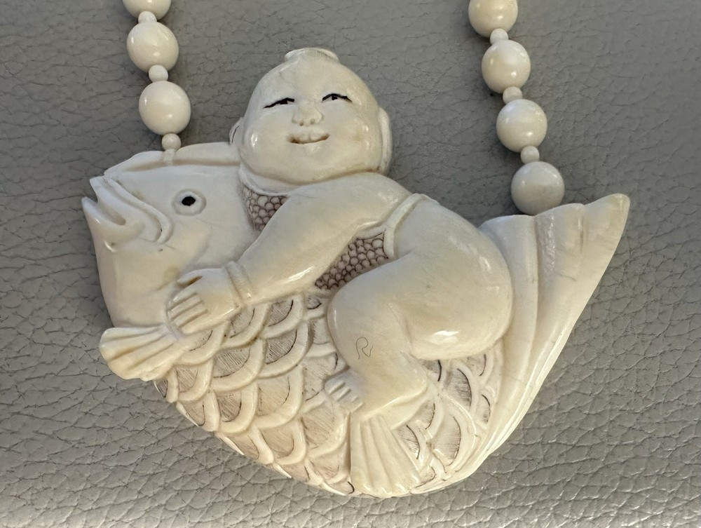 Vintage Hand Carved Natural Bone Beaded Fish Pendant Statement Necklace Signed