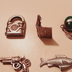 Vintage Silver Tone Charm Lot Yale Padlock Bible Gun Fish Horseshoe Jade Jewelry