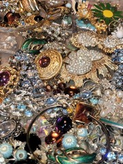 VTG Harvest Craft Repair Wear BEAUTIFUL Rhinestone Jewelry Repair High End Lot