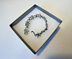 Vintage Trifari Clear Rhinestone & Silver Toned Metal Bracelet, floral leaf, 7″