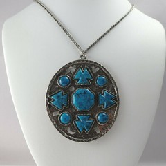 Vintage Southwest Simulated Howlite Oversized Silver Tone Pendant 24″ Necklace