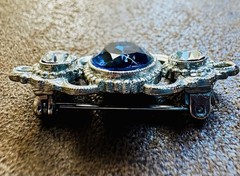 Elegant Vintage Victorian Style Bar Brooch Pin Silver Tone Blue Sapphire 1.5″