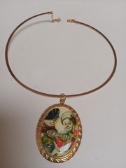 Vintage Holiday Kitsch Oval Pendant Necklace Snowman Snowwomen Christmas Choker