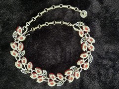 LISNER Signed RED Thermoset Leaves Berries Silver Tone Choker Necklace Vintage