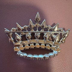 Vtg SIGNED B David Crown Brooch AB Multi-color Rhinestones & Faux Pearl B10011