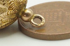 PRETTY ANTIQUE ENGLISH 9K GOLD FLORAL CHASED BALL CHARM FOB c1880 NO RESERVE