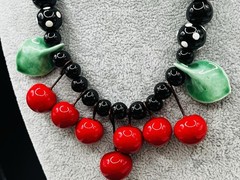 Vtg Red Cherries Black Bead Necklace Rockabilly Pin-Up Flying Colors Choker 80’s