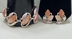 Vintage 60s Leaf Design Bracelet & Earrings Set 3 PC Thermoset Peach Gold Tone