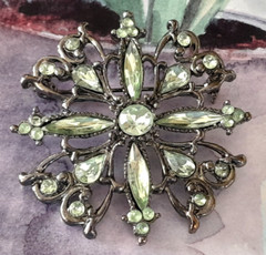 Vintage Beautiful Jet Black Metal Bright Green Marquis Rhinestone 2″ Brooch Pin