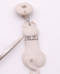 White Cat Kitty Earrings READ Vintage 80s Clay Ceramic Rhinestone Dangle Clip-On