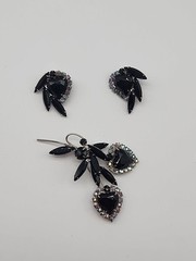 Julianna D E Book Piece Heart Flower Brooch Rhinestone Aurora Borealis Earring