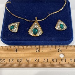 Vintage 3 Piece Jewelry Set Costume Green Gold Necklace Earrings