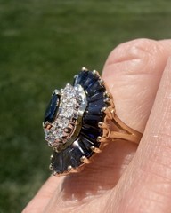 VINTAGE Y. GOLD GENUINE DIAMOND BLUE SAPPHIRE COCKTAIL RING 5.5 BAGUETTE MARQUIS