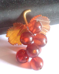 Vintage Grapes & Leaves BALTIC AMBER Russia Pin Brooch