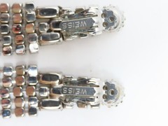 Vintage Signed Weiss Rhinestone Crystal Earrings Dangle Clip On Prong D5374