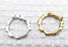 VTG 2 Ivy Wreath 1″ Circle Pins Brooch~~Silver Tone Blue, Gold Tone Clear Stone