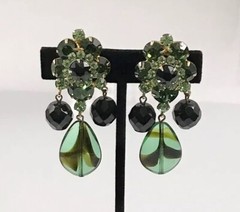 Rare Juliana D&E Green & Black Glass Dangle Clip Earring Book Piece. #1486