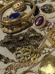 VTG Gold Plated Jewelry Lot Scrap 1/2 Lb Non Magnetic Victorian Rhinestone Grams