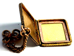 Victorian 6g Gold Filled Square Locket w/ Chain C&QR Etching Photo Cover Intact