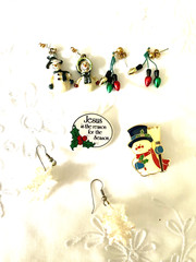 Vintage Christmas Jewelry Lot of 17 Pieces Earrings Pins Brooch Mixed Material