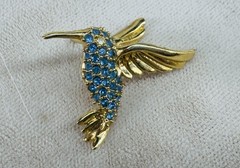 Vintage Estate Brooch Pin Lot 9 Mixed Materials Bird Rhinestone Enamel Plastic