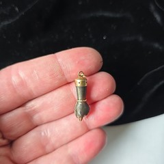 Vintage 10K Solid Yellow Gold Black Resin Mano Figa Pendant