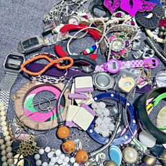 Vintage Jewelry Mixed Lot for Crafts Scrap Junk Wear Repair Repurpose 3.97 lbs.