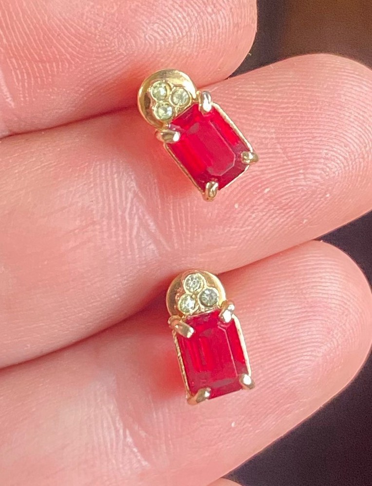 Vintage Gold Tone Red Emerald Cut Rhinestone Stud Earrings Estate Jewelry