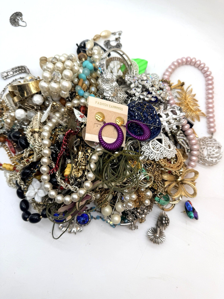 5lbs Vintage Jewelry Lot For Wear Or Harvest Some New Broken Many Signed