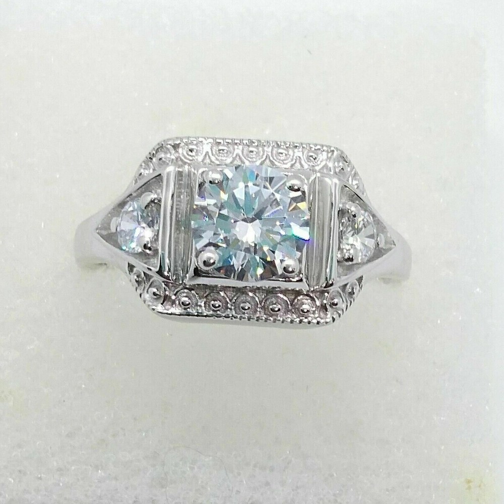 Vintage Style 1.35 CT White Round Cut CZ Art Deco Wedding Ring In 925 Silver
