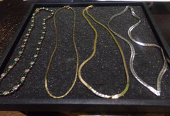 VINTAGE CHAIN NECKLACE LOT OF 4 LOT A