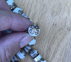 Vintage Art Deco Opaline Milk Glass Bead Beaded Necklace Choker 17″ Modern