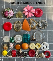 30PC VTG FLOWER PIN craft LOT,Mixed Media FLORAL ART,repurpose,HOLIDAY CRAFTS